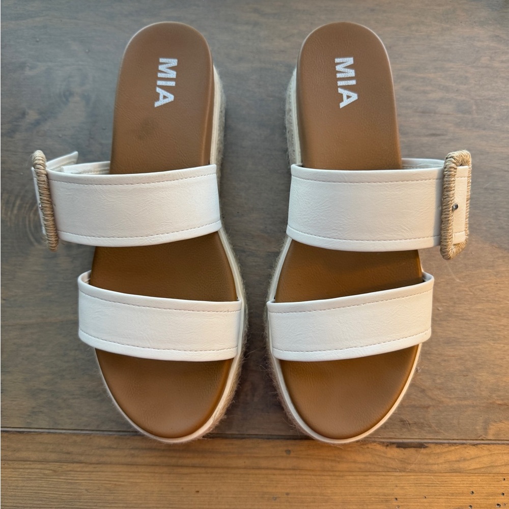 MIA White Double Strap Espadrille Slides – Size 8